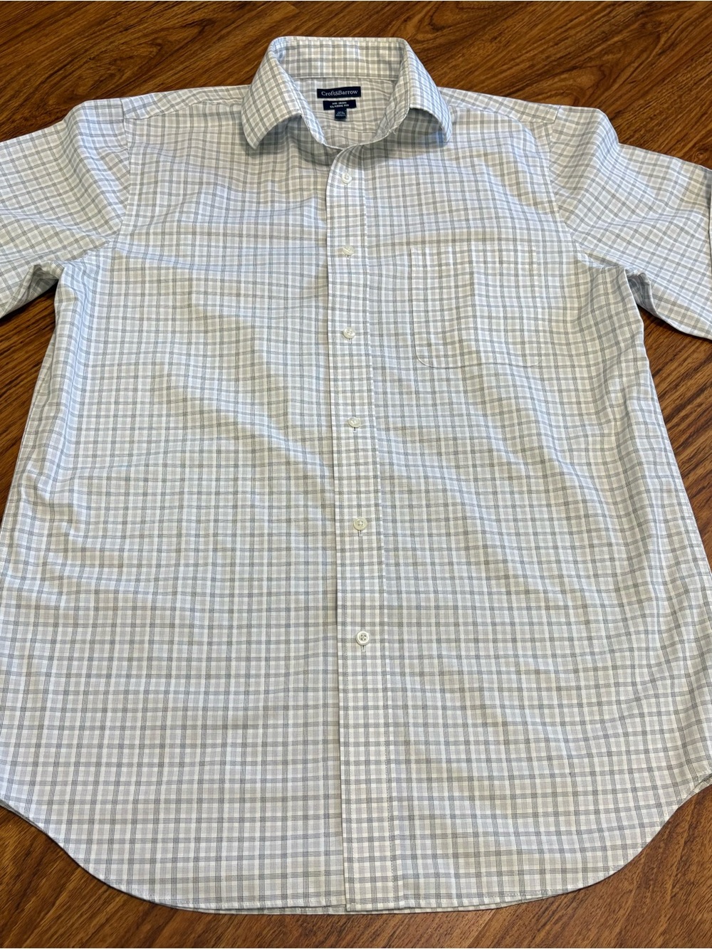 Croft & Barrow White, Gray & Black Men’s Dress Shirt